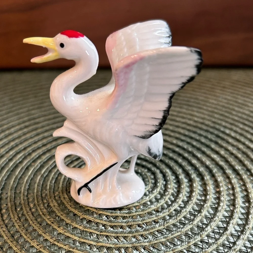 Fluttering Crane Red Crown Mini Figurine Bird Porcelain Unmarked 2.75